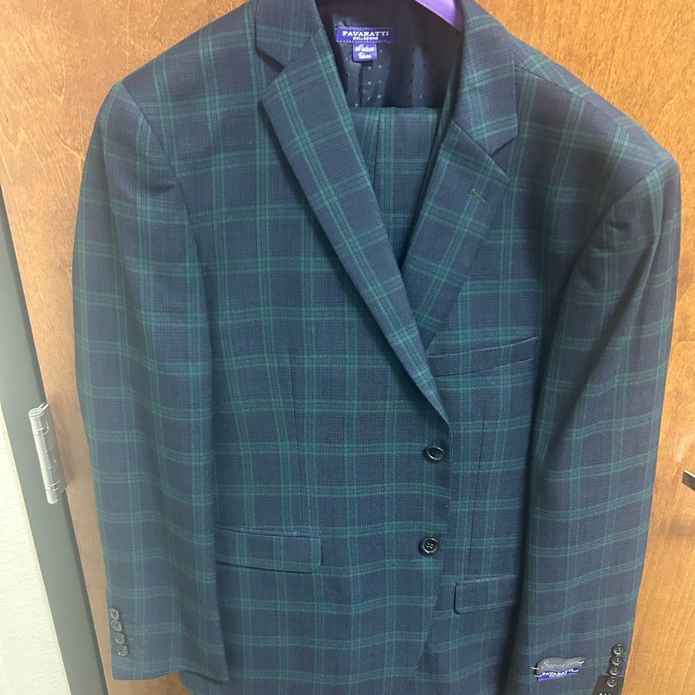 Elegant Green Plaid Men's Suit by Pavarrati